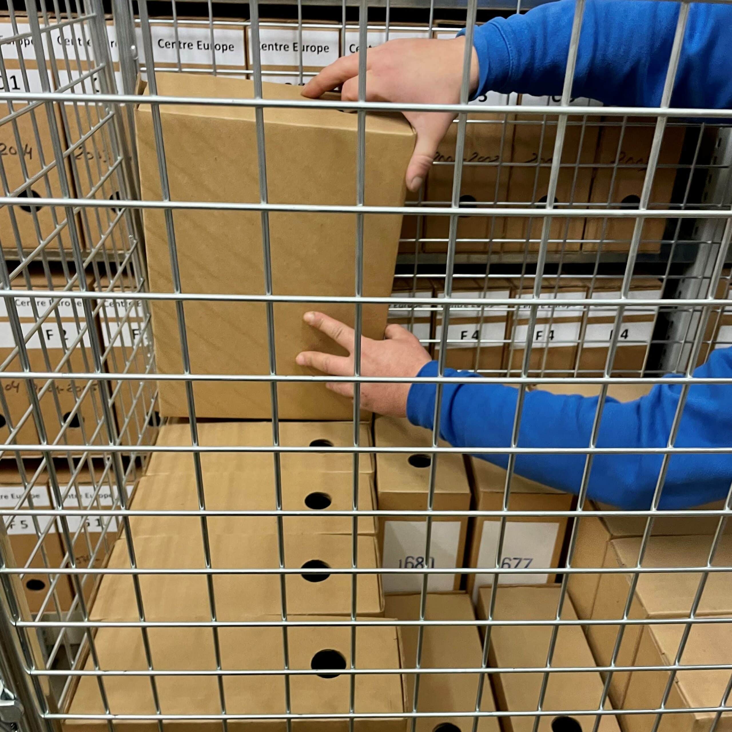 Service de rangement et stockage d’archives à Mulhouse – Inter Déménagement Inter Déménagement propose un service sécurisé de rangement et de stockage d’archives pour entreprises et professionnels à Mulhouse et dans le Haut-Rhin.