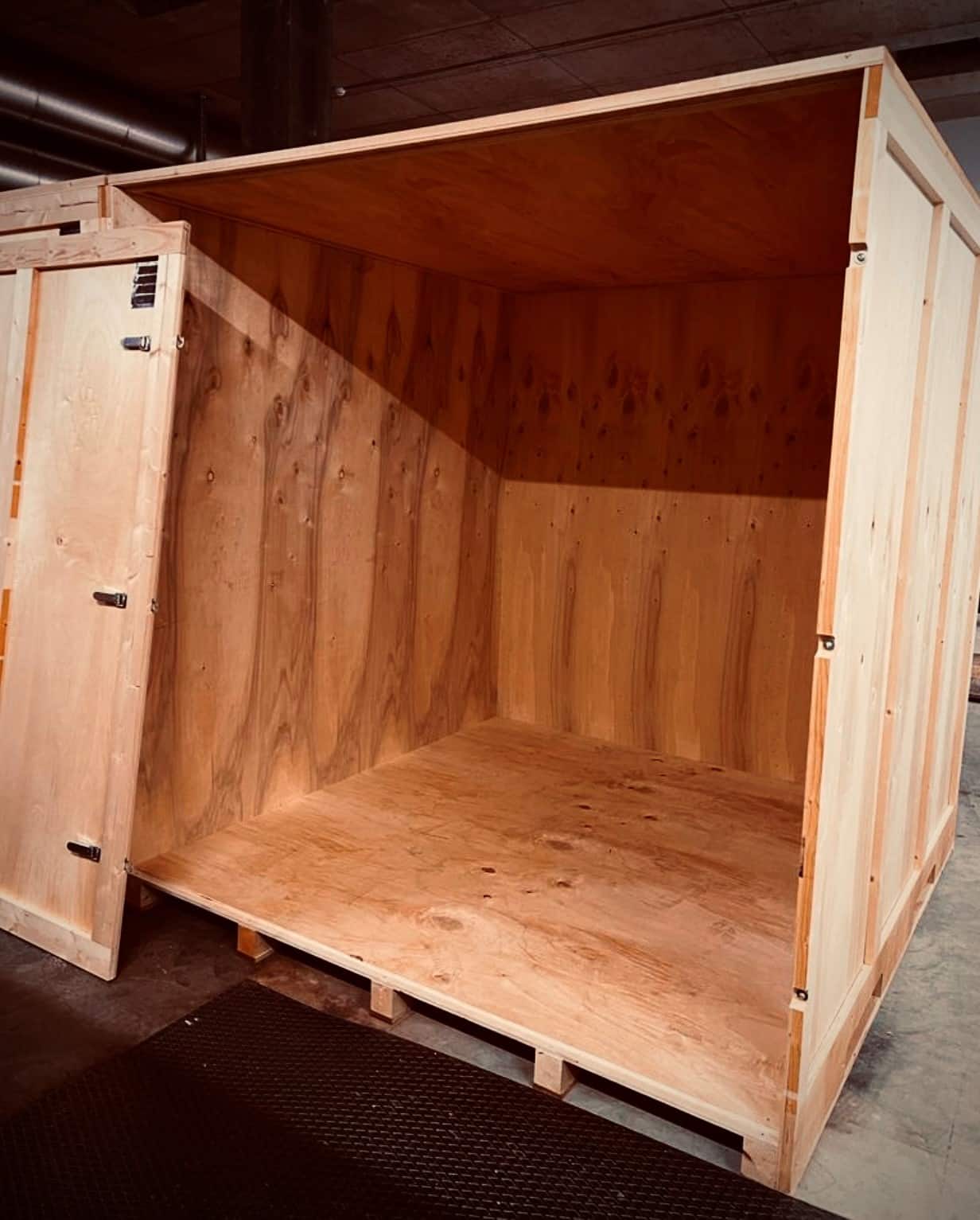 Caisse de garde-meuble sécurisée pour le stockage longue durée – solution de self-stockage à Mulhouse